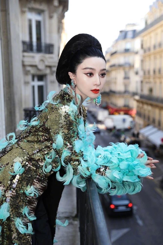 Phạm Băng Băng qua ảnh cam thường tại Paris Fashion Week-1