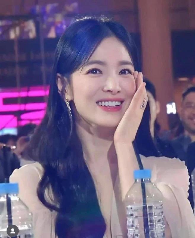 Song Hye Kyo giành giải nhan sắc số 1 tại Baeksang 2023-1