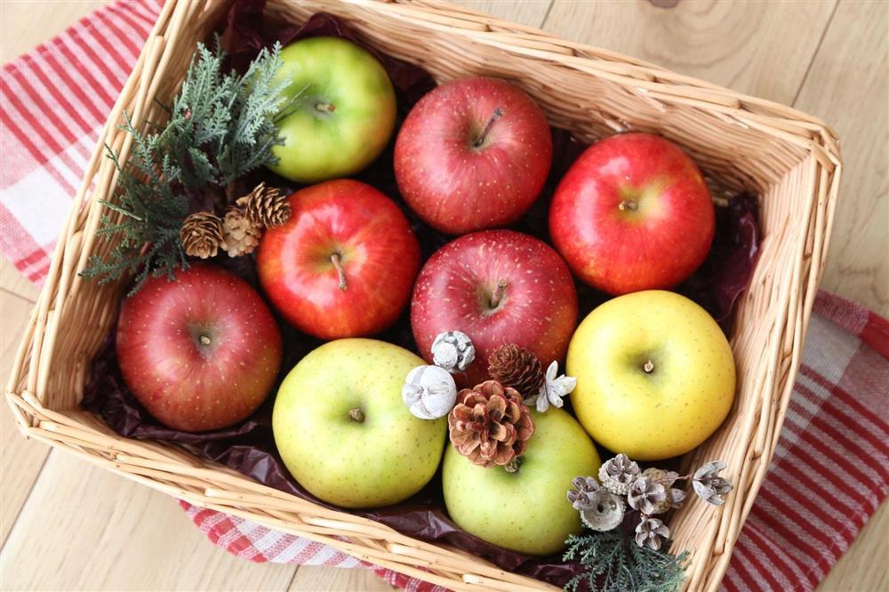 Đặt quả táo ở đầu giường trước khi ngủ để nhận về nhiều lợi ích cho sức khoẻ-1