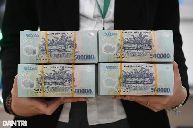Sao Việt đem tiền đi đầu tư: Người thắng lớn, kẻ ngậm ngùi-1