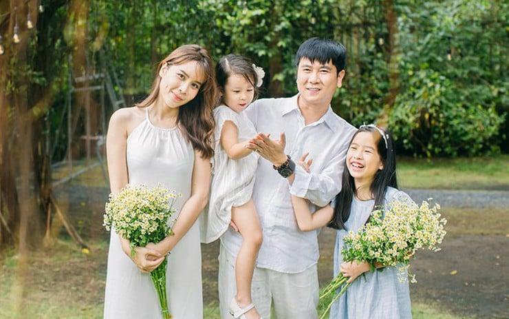 Các cặp sao Việt ly hôn trong tiếc nuối sau hàng thập kỷ gắn bó và có con chung-1