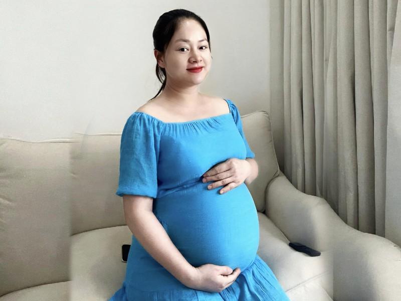 Lan Phương gặp nhiều khó khăn vì bụng bầu to ở những ngày cuối thai kì, tủi thân nhất khi không có chồng bên cạnh-1