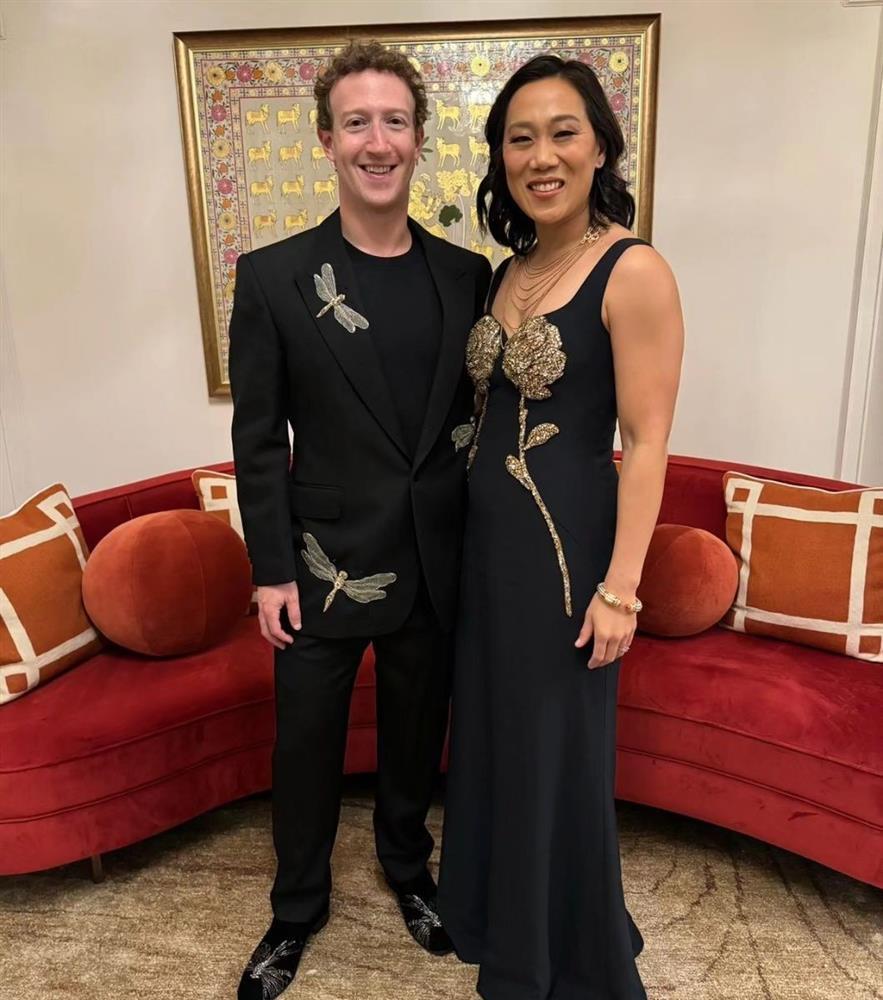 Ông chủ Facebook Mark Zuckerberg và vợ gây chú ý ở tiệc cưới 120 triệu USD-1