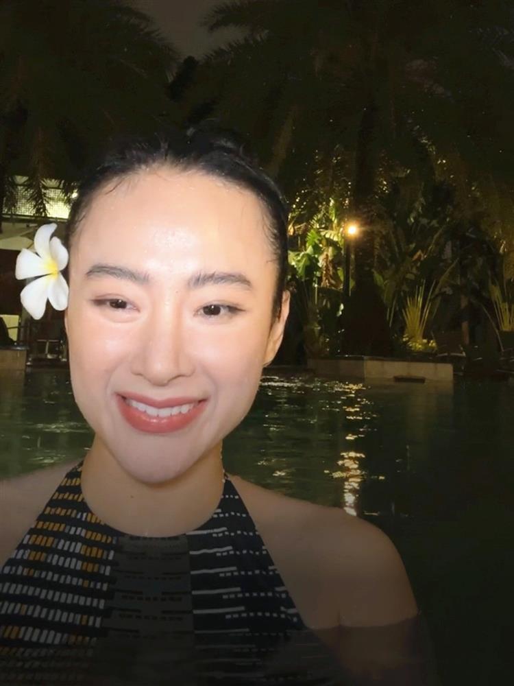Giữa tâm bão, Angela Phương Trinh livestream bơi lội chứng tỏ điều gì?-1
