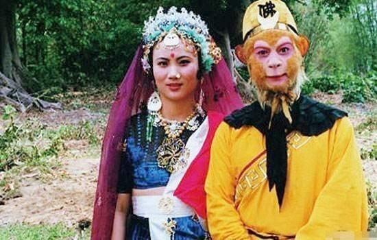 Thú vị chuyện tình của Tôn Ngộ Không với Hoàng hậu Thiên Trúc trong Tây du ký 1986-1