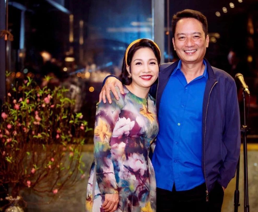 Diva Mỹ Linh 26 năm nuôi con riêng của chồng, cuộc sống hạnh phúc đáng ngưỡng mộ của showbiz Việt-1